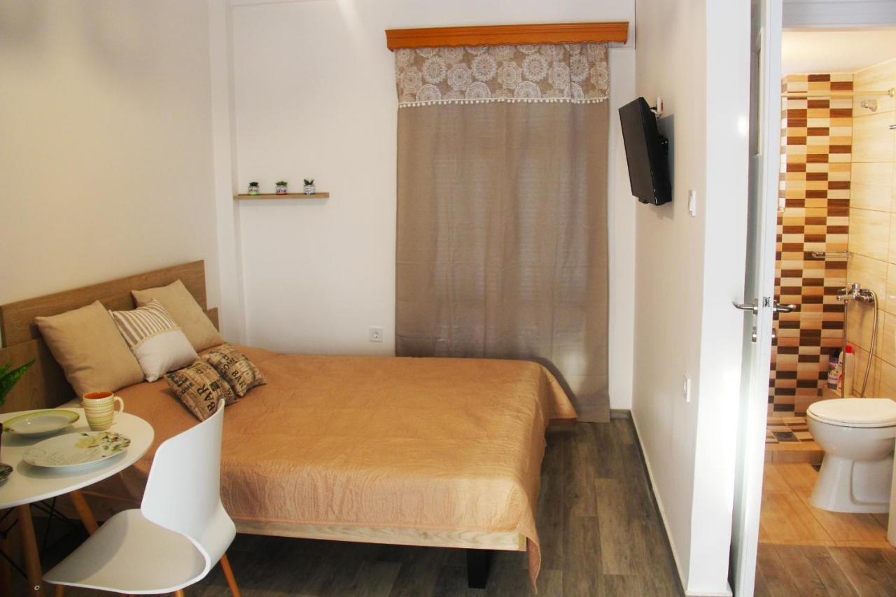 Fully Renovated Small & Cosy Studio Афіни Екстер'єр фото